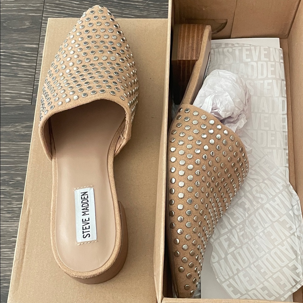 Steve Madden Beige Studded Mules